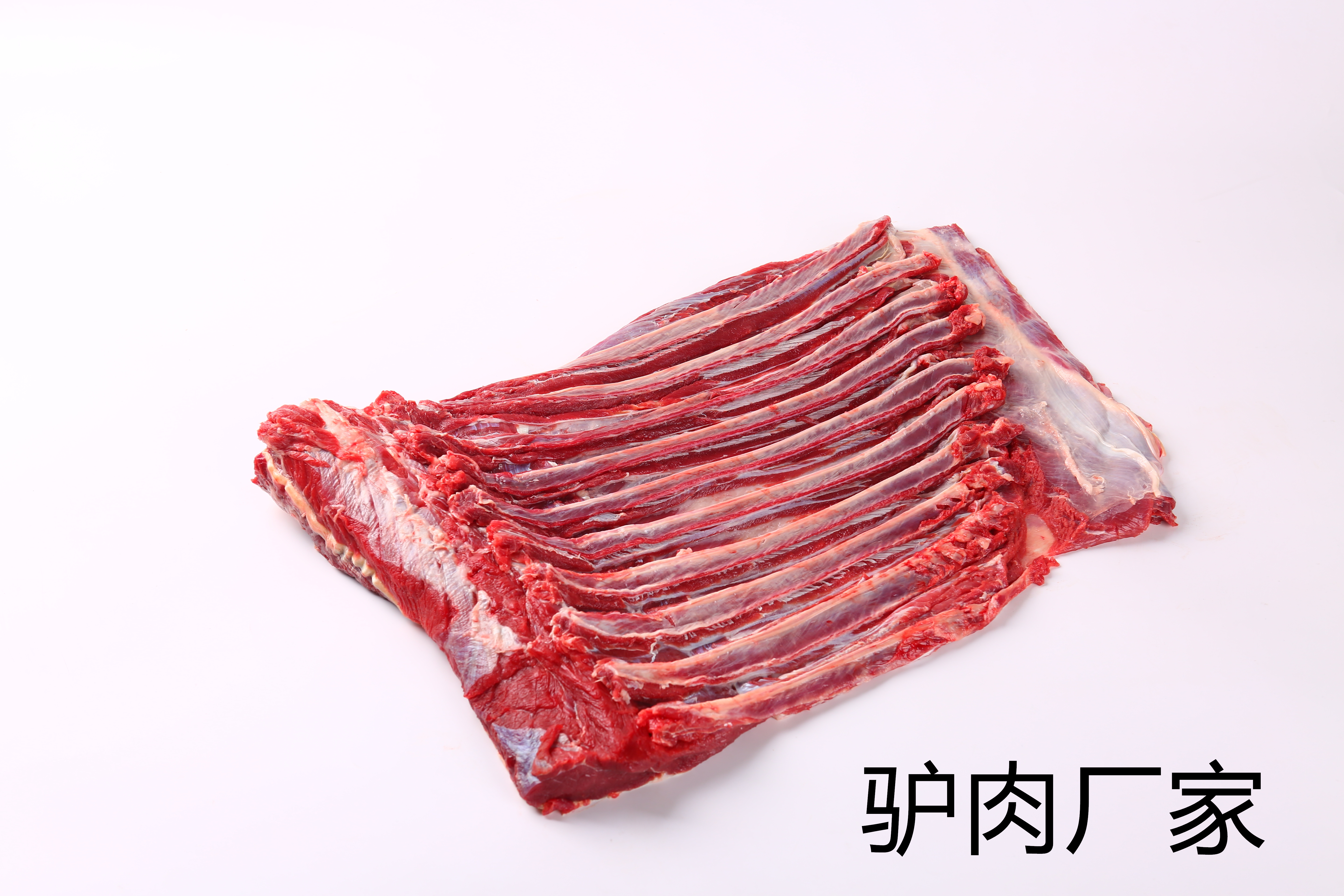 驴肉厂家用新鲜的食材做美味的食物